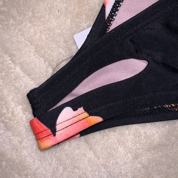 NEW! Gianni Bini M Hipster Bikini Bottom - Picture 4 of 6